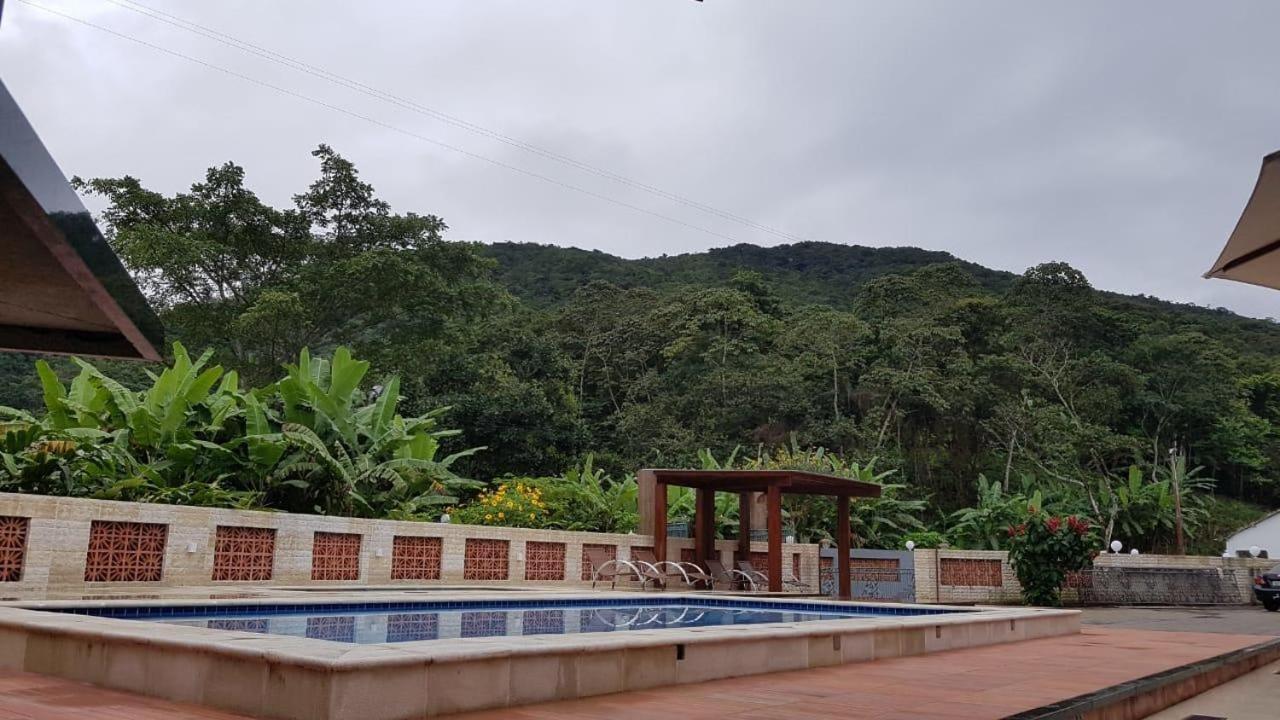 Hotel Cantinho Das Flores グアラミランガ エクステリア 写真